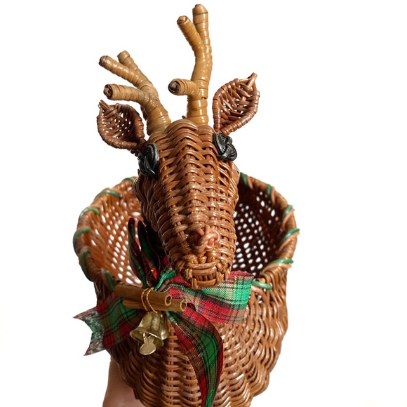 Vintage Wicker Reindeer Basket Woven Christmas Planter Decor Candy Dish Holiday - Picture 2 of 4